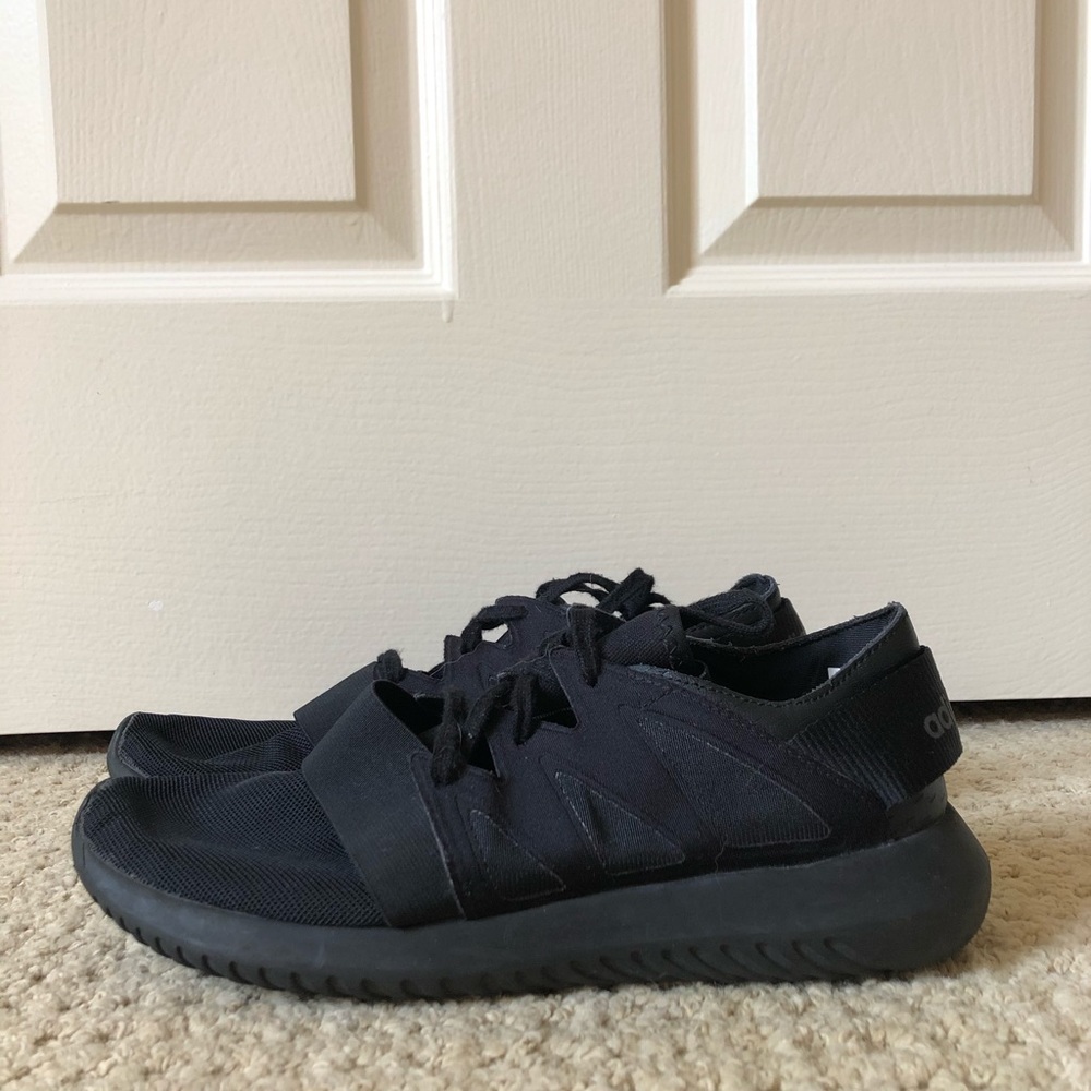 ADIDAS ALL BLACK TUBULARS